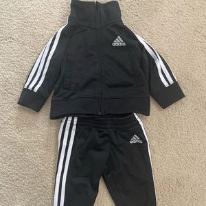Baby tracksuit adidas. 0-3 months